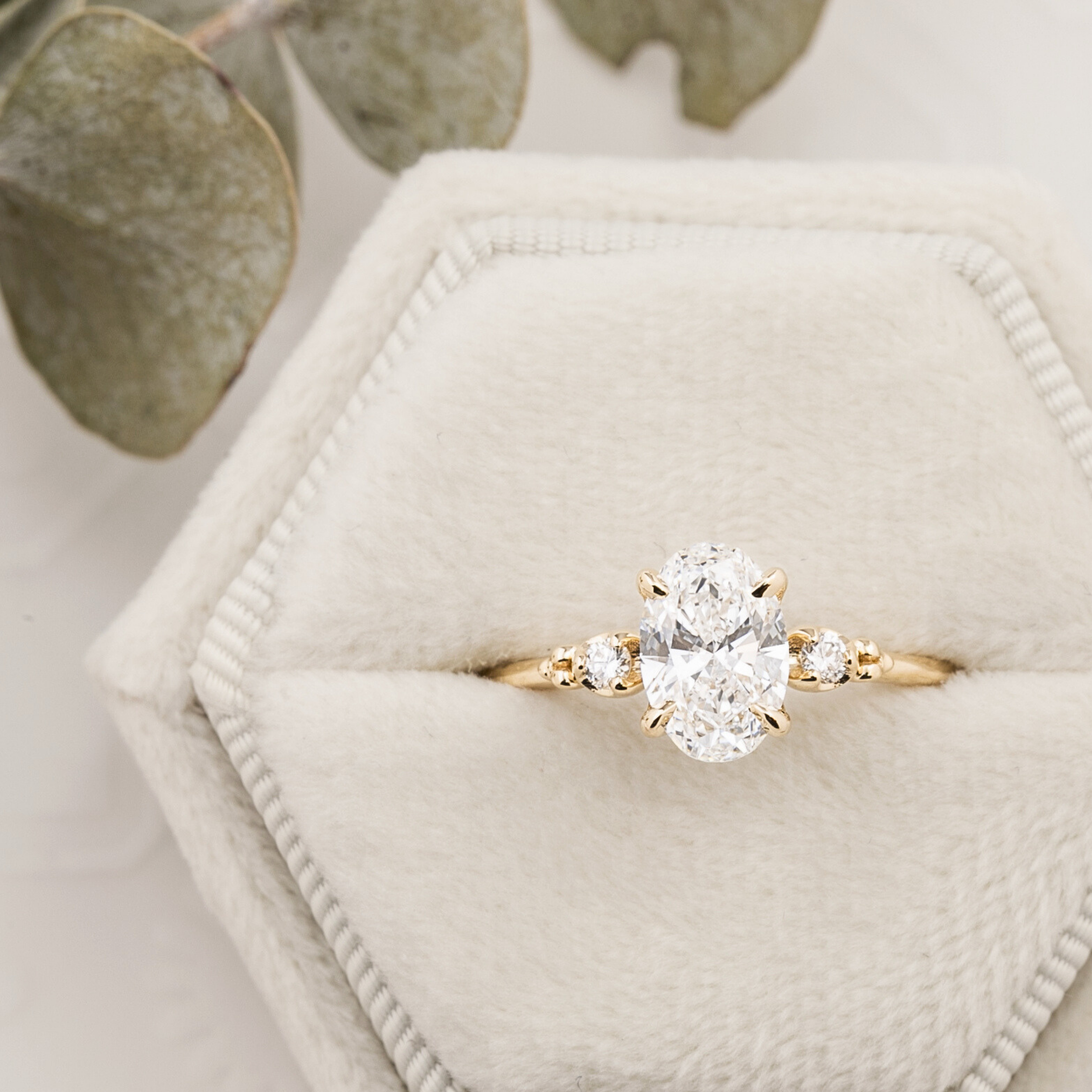 Estel Oval Diamond Ring