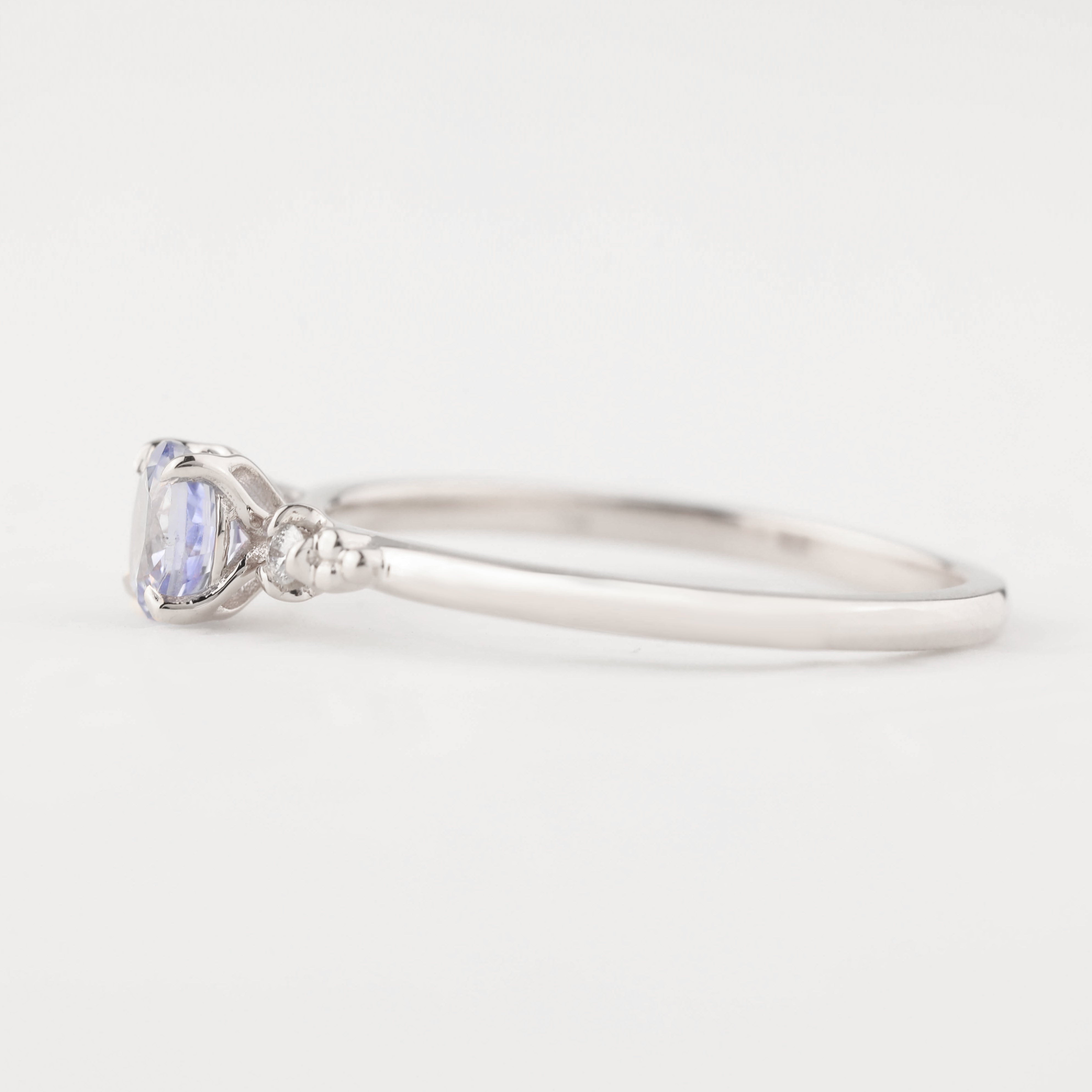 Estel Ring, 0.40-0.50ct Ceylon Sapphire
