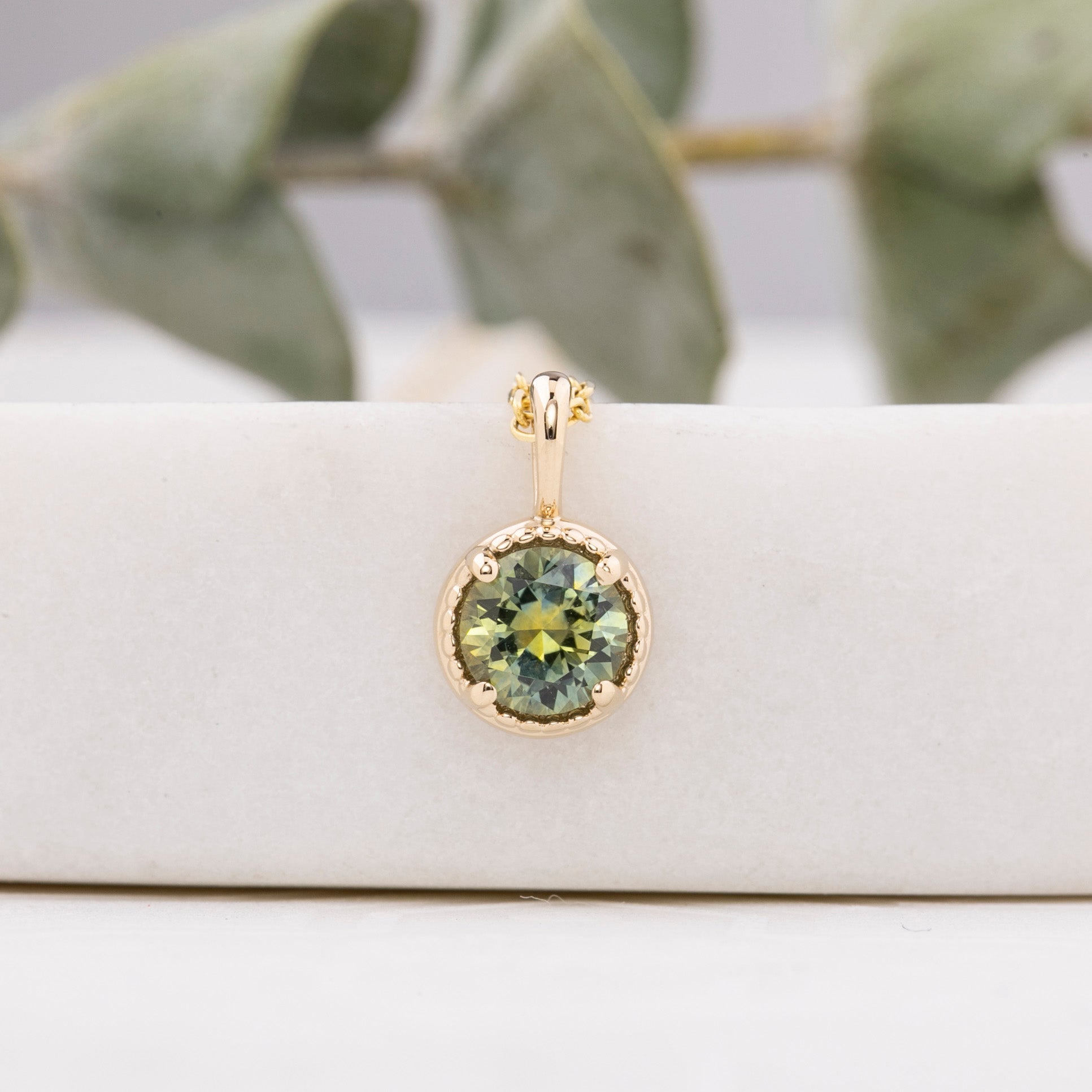 Dahlia Round Montana Sapphire Charm 5.0mm