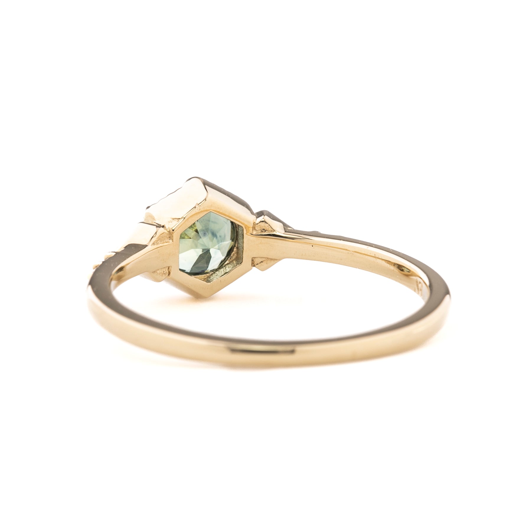 Agatha Ring, 0.70ct Montana Sapphire