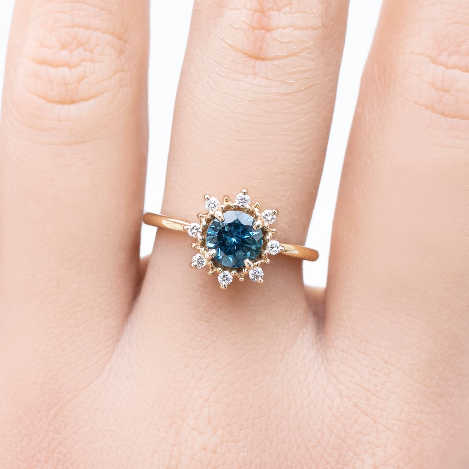 Victoria Ring, 1.01ct Montana Sapphire