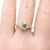 Agatha Ring, Green Sapphire