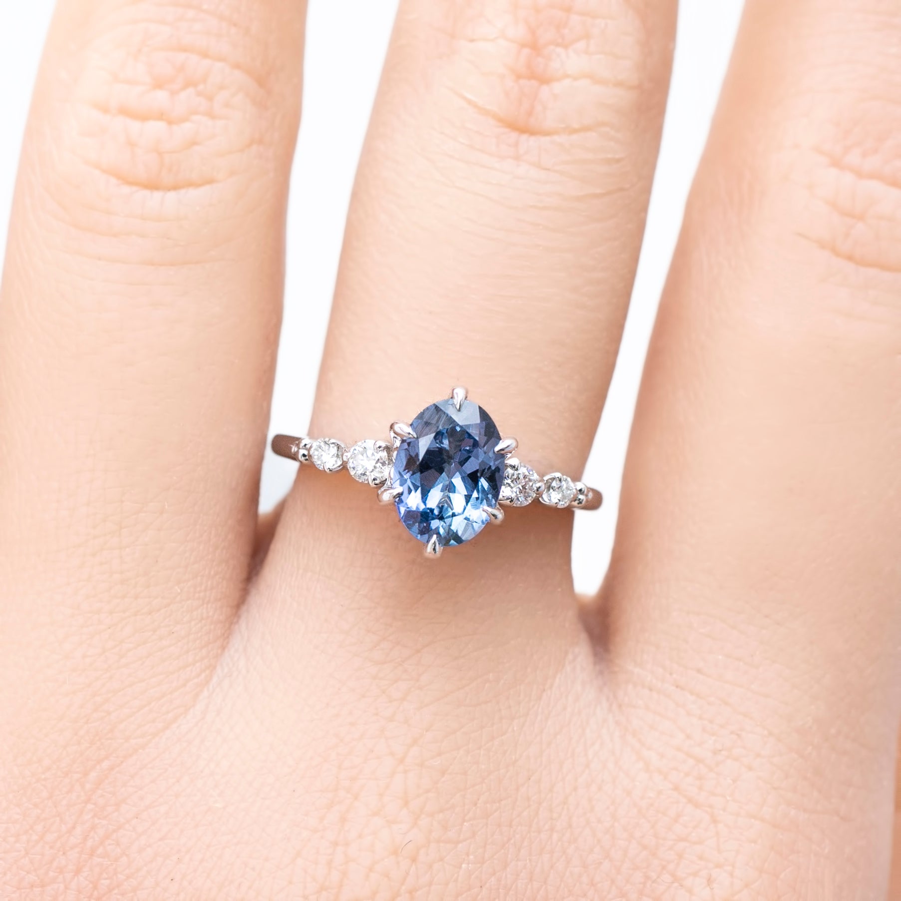 Estel Fleur Ring, 1.56ct Umba Sapphire, oval shape gemstone