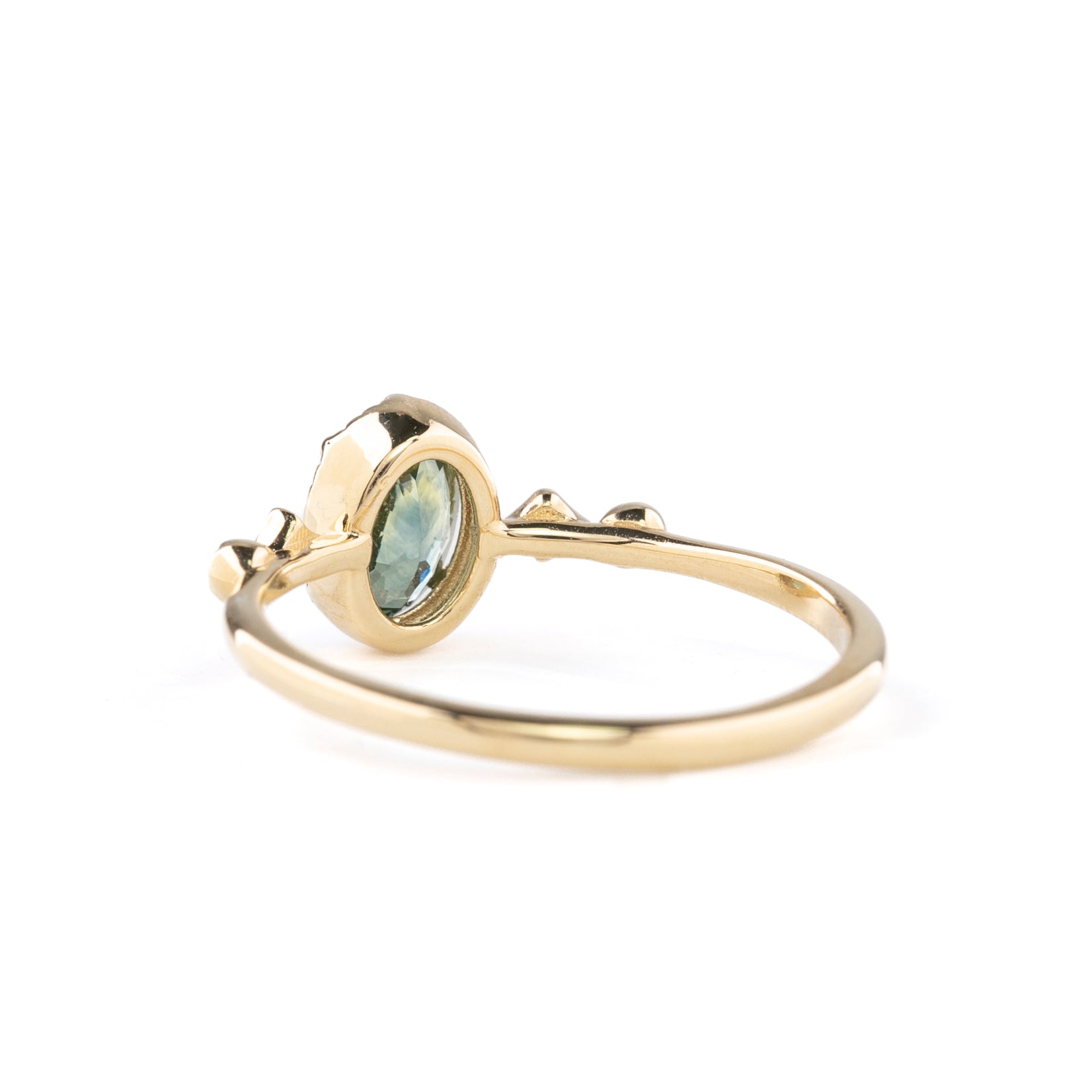 Teresa Ring, 2.19ct Light Green Madagascar Sapphire, oval shape gemstone