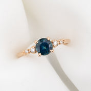 【即日配送】エステルリュックスリング ・1.16ct・加熱モンタナ産ダークティールブルーグリーンサファイア・K14RG