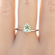 1.49ct ペアカット ライトグリーン サファイア モンタナ産 SF321