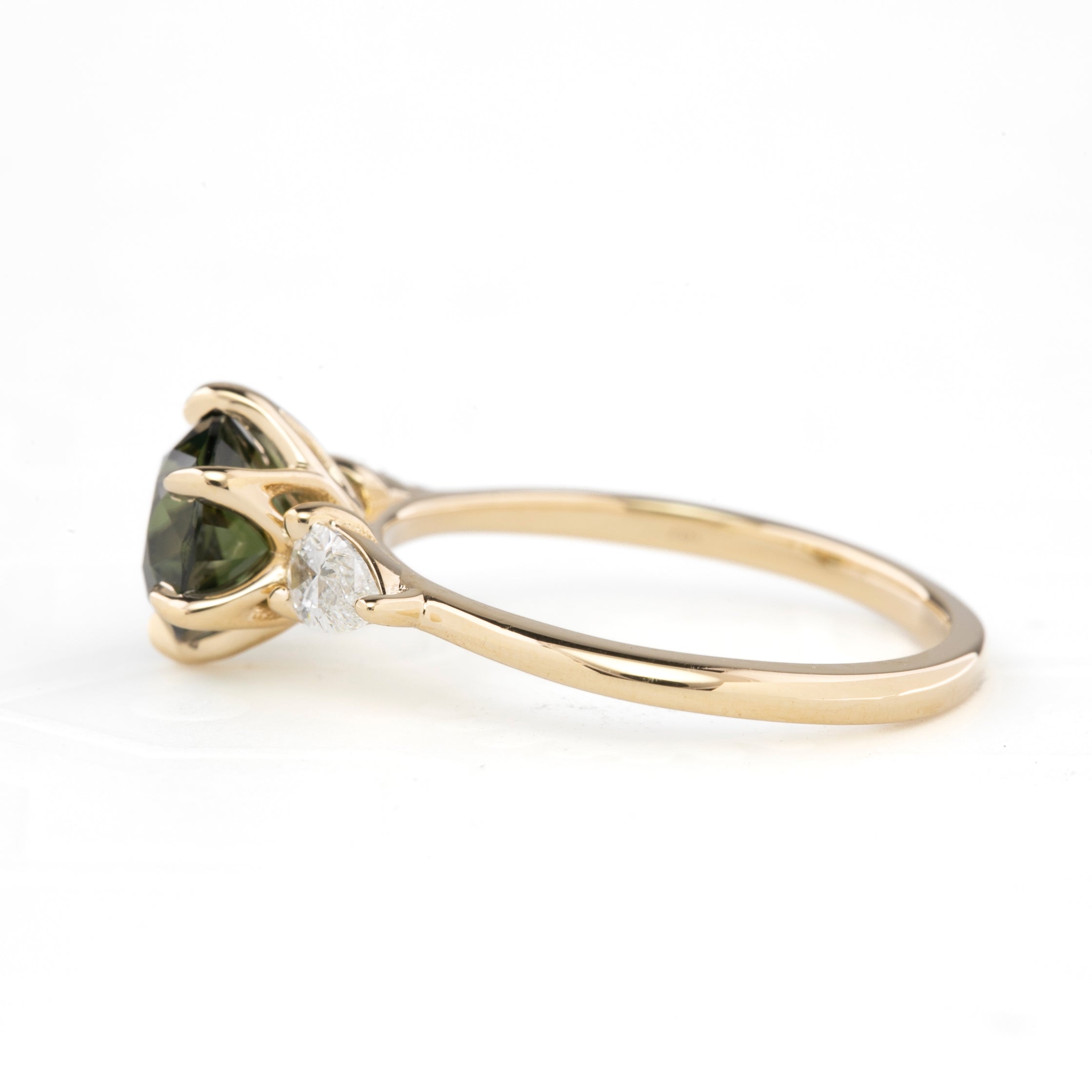 Claire Ring, 1.71ct Australian Sapphire