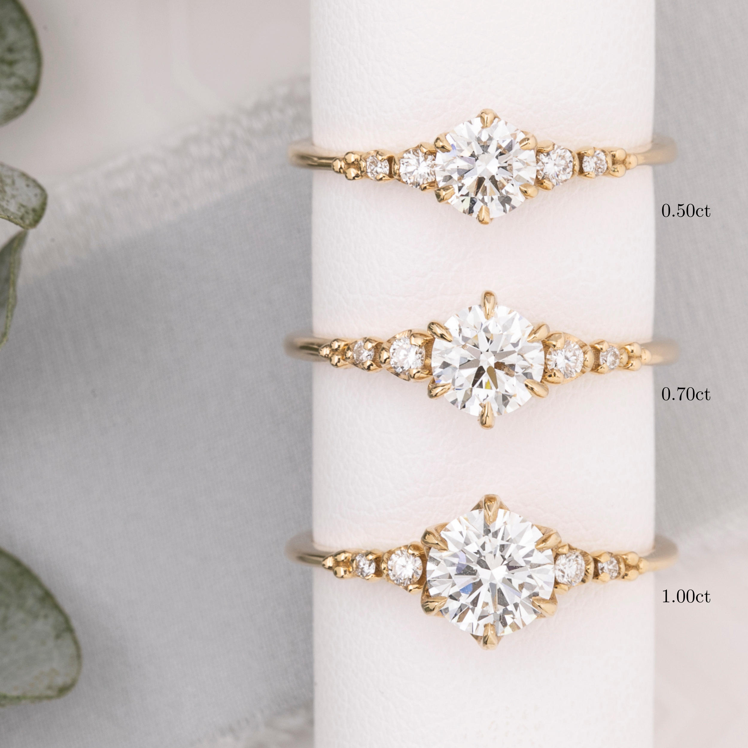 Estel Fleur Round Diamond Ring