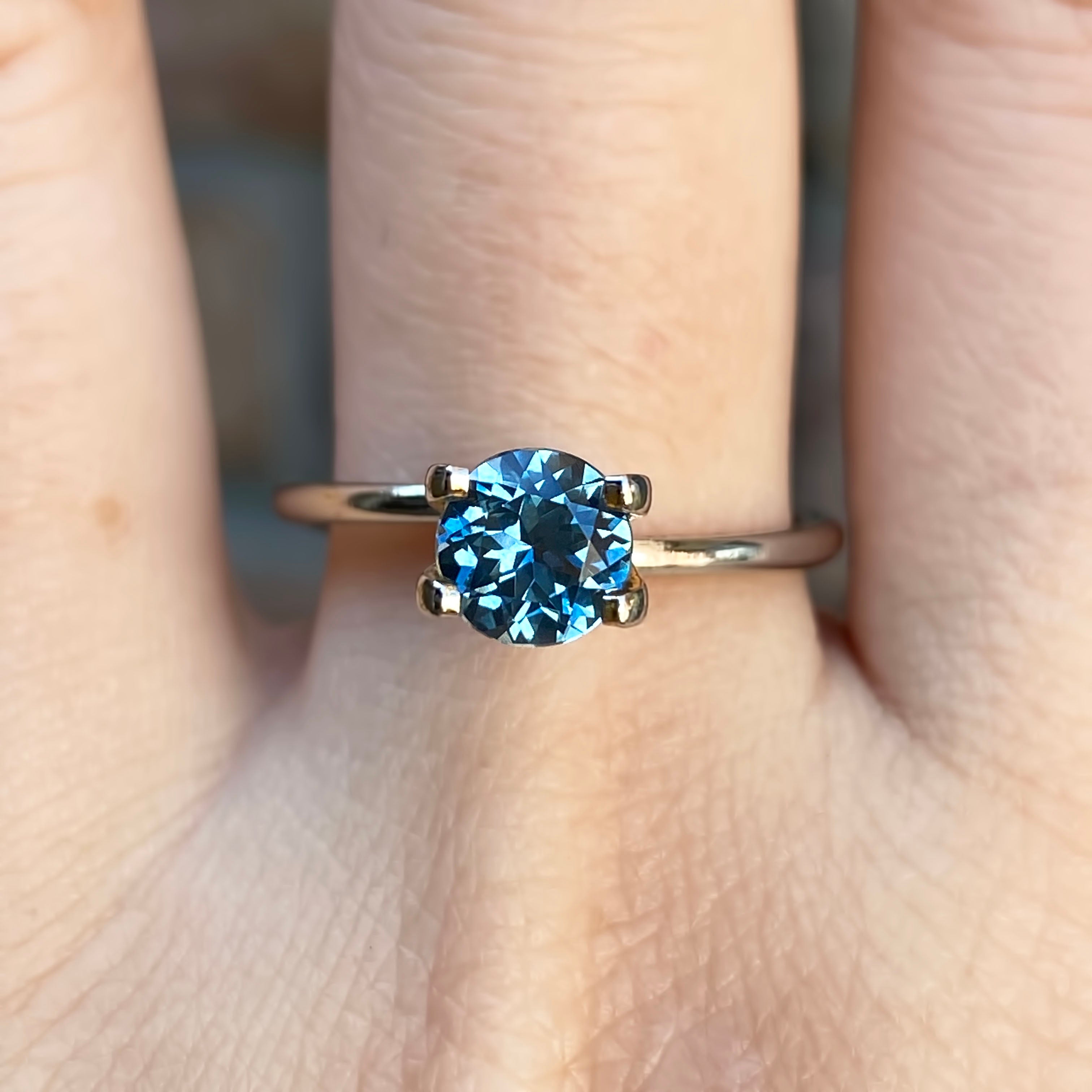 1.11ct Round Cut Teal Blue Montana Sapphire SR262