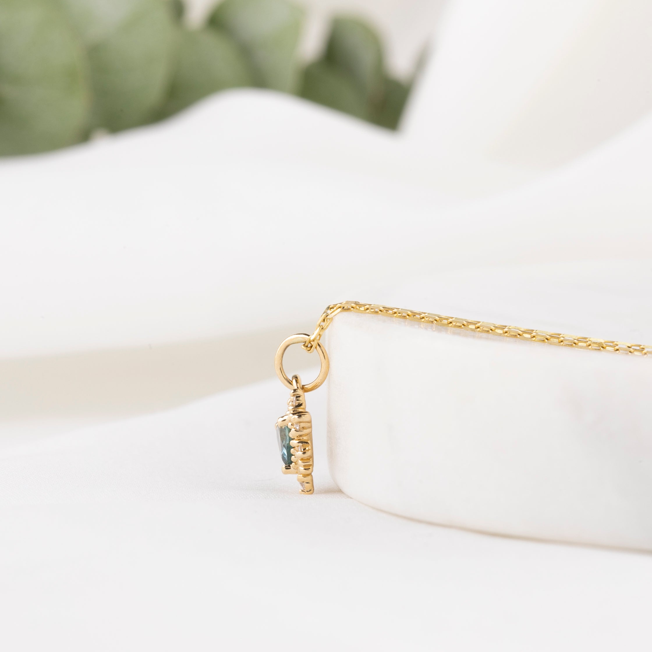 Halo Heart Montana Sapphire Charm