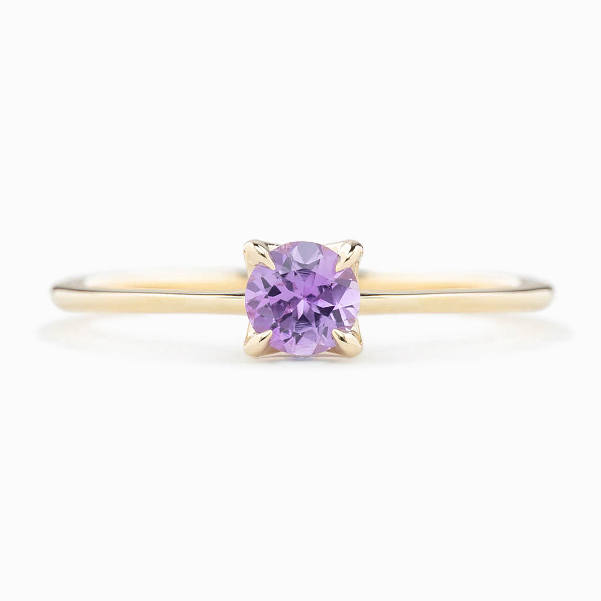 Sara Ring, 0.45ct Umba Sapphire