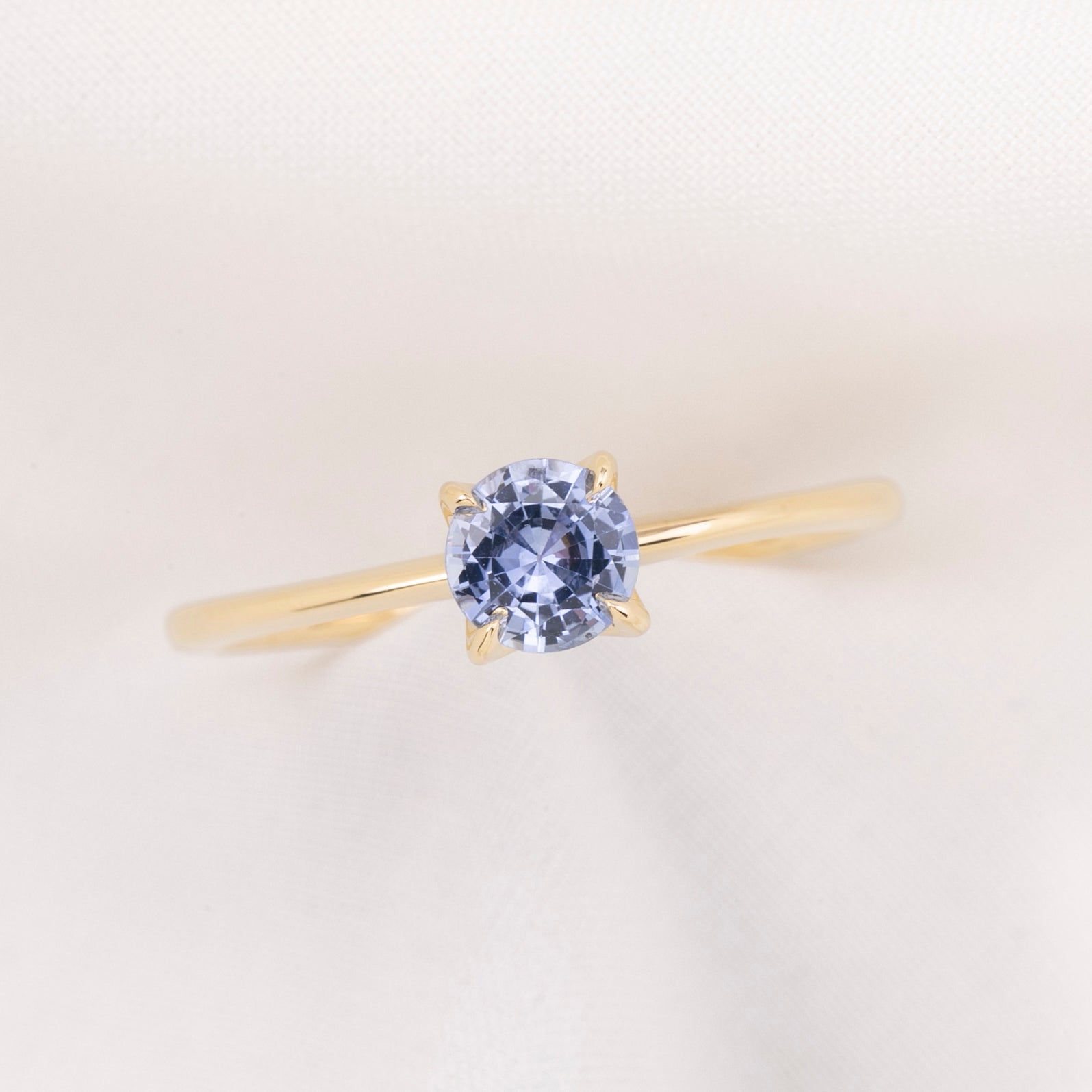 Sara Ring, 0.50ct Ceylon Sapphire