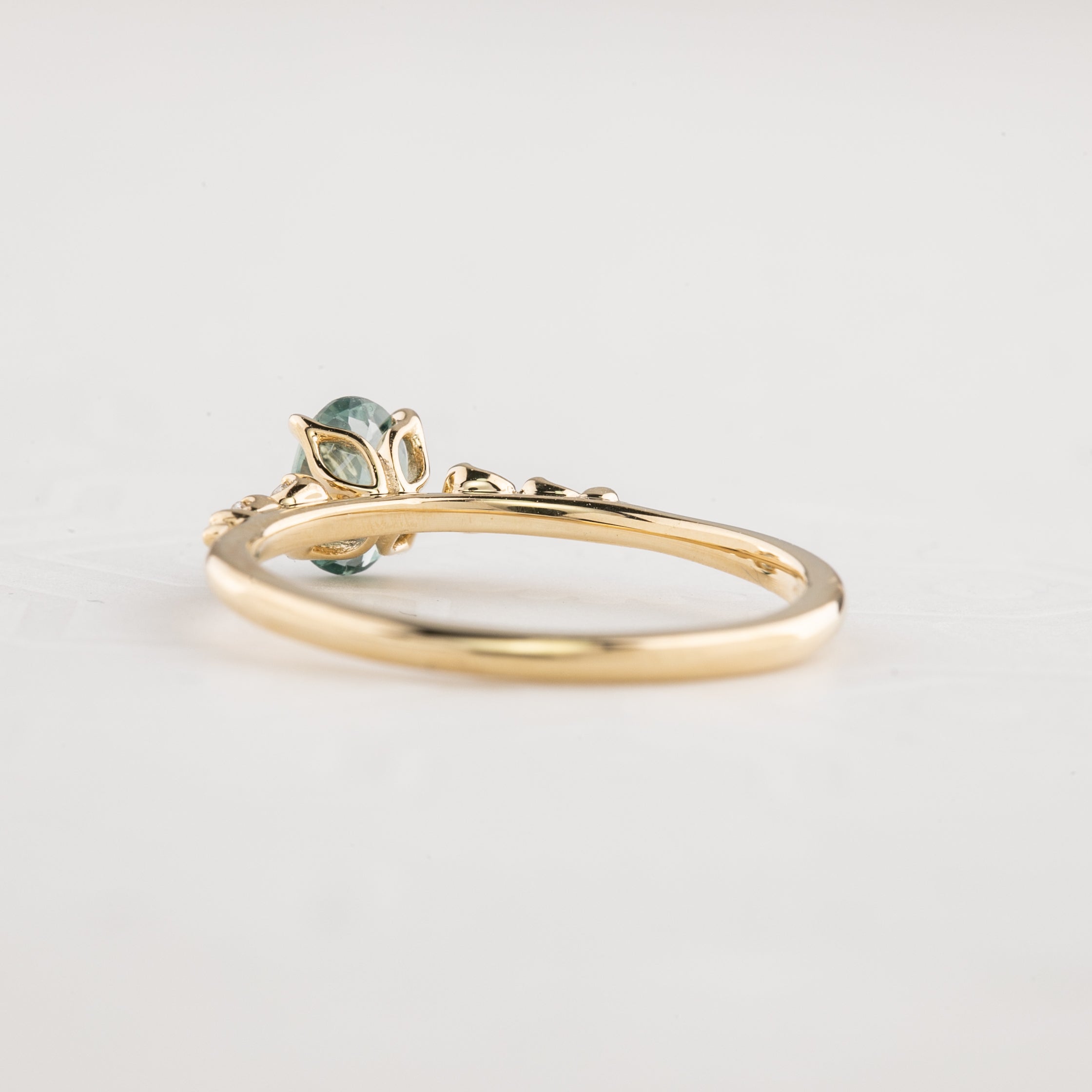 Estel Fleur Ring, 0.60ct Montana Sapphire, oval shape gemstone