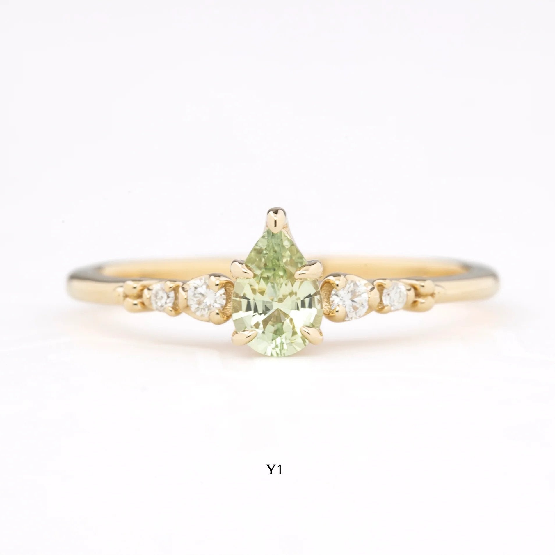 Estel Fleur Ring, 0.55ct Montana Sapphire