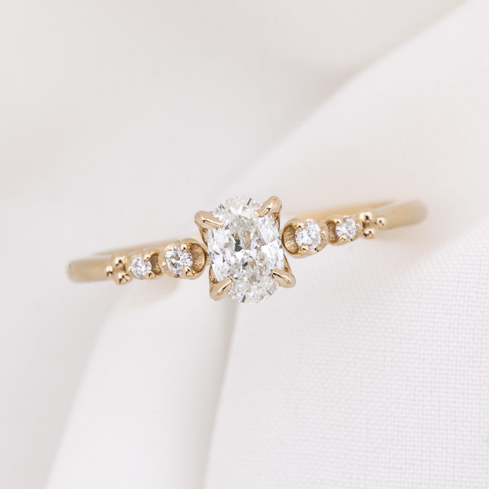 Estel Fleur Ring, 0.40ct Oval Diamond