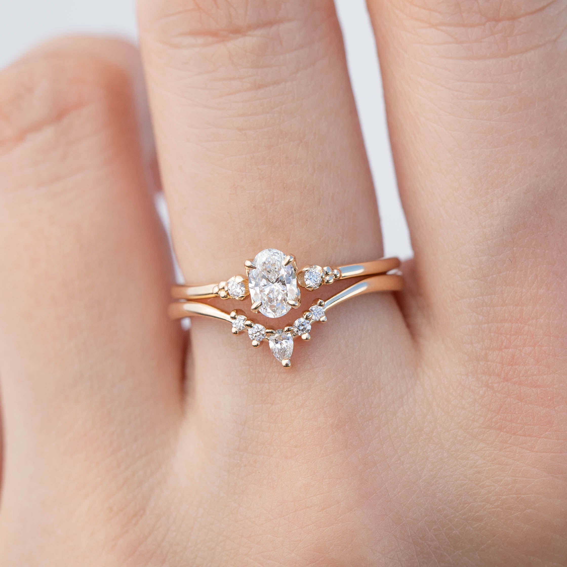 Estel Oval Diamond Ring