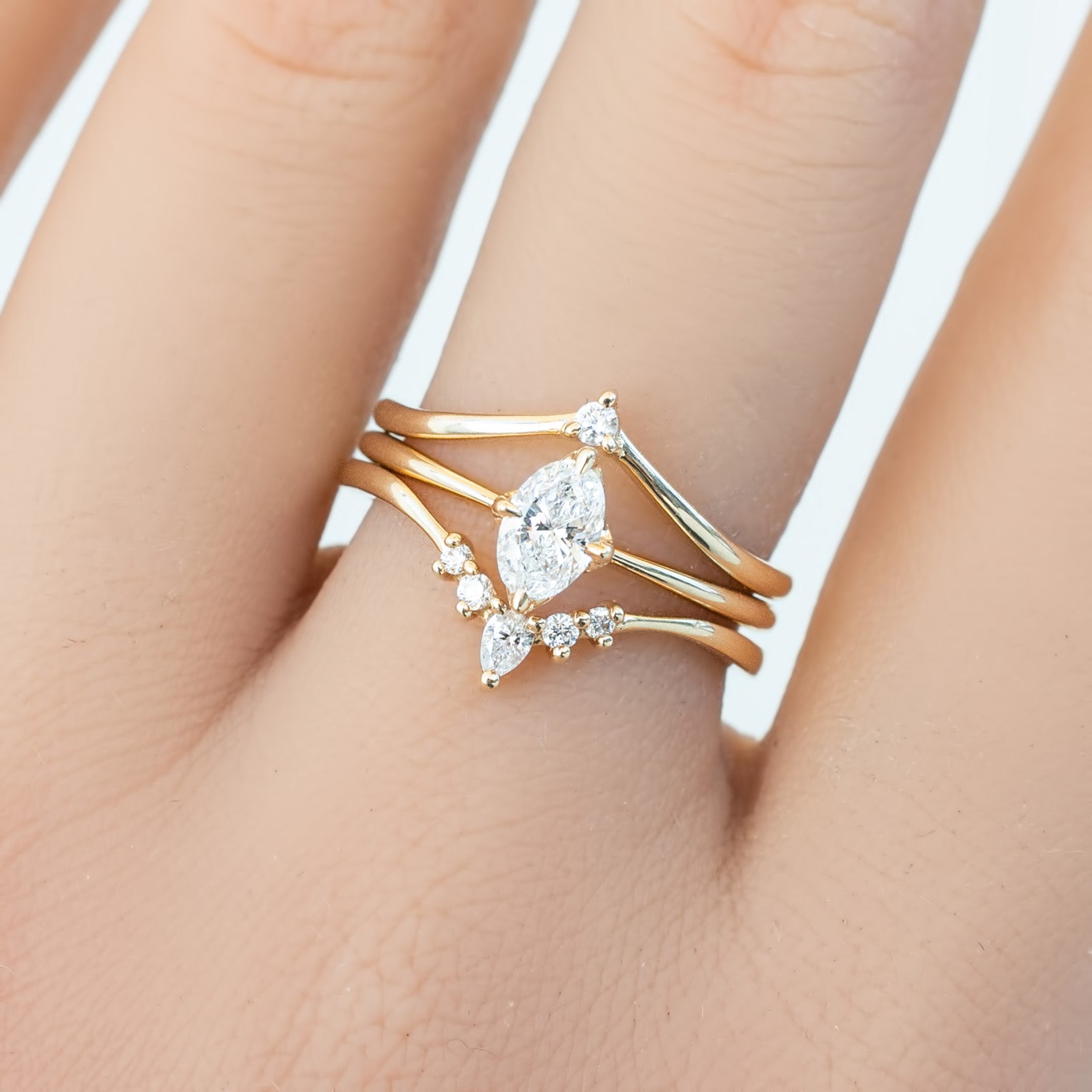 Alice Ring, 0.40ct Oval Diamond