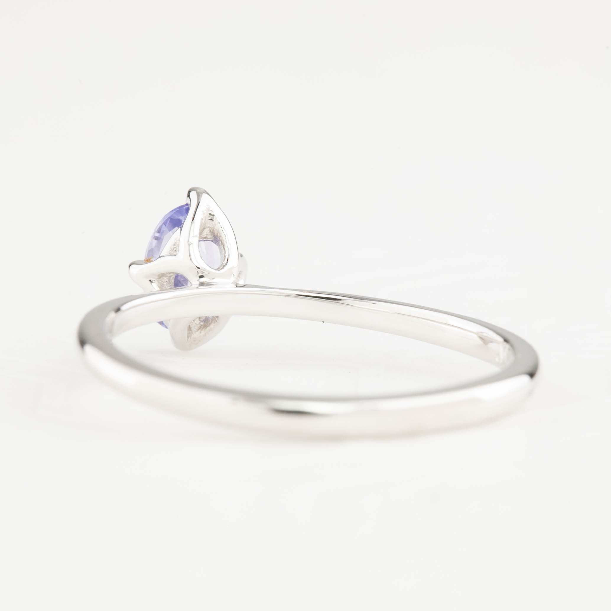 Alice Ring, 0.60ct Light Blue Sapphire