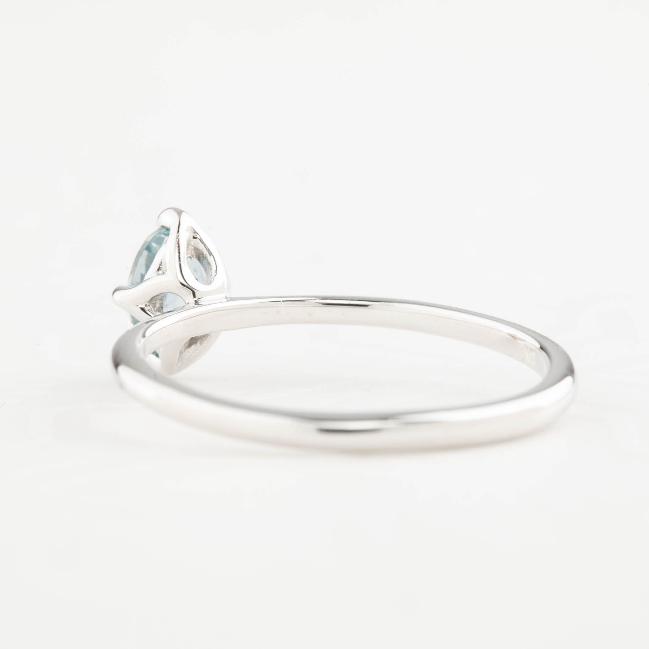 Alice Ring, 0.65ct Light Blue Sapphire