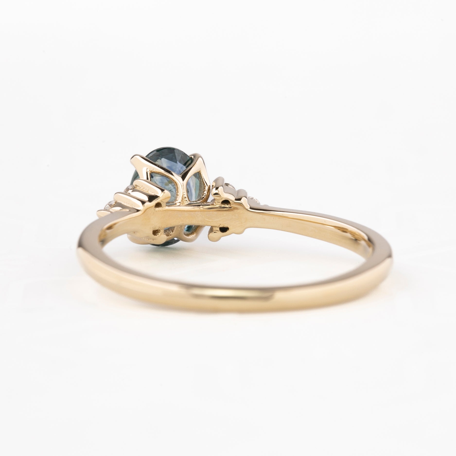Teresa Ring, 0.90ct Montana Sapphire