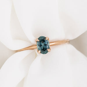 Sara Ring, 0.78ct Montana Sapphire, oval shape gemstone