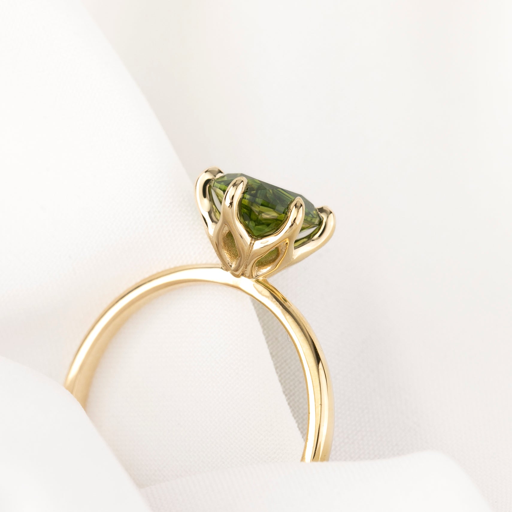 Floryn Ring, 2.16ct Green Australian Sapphire