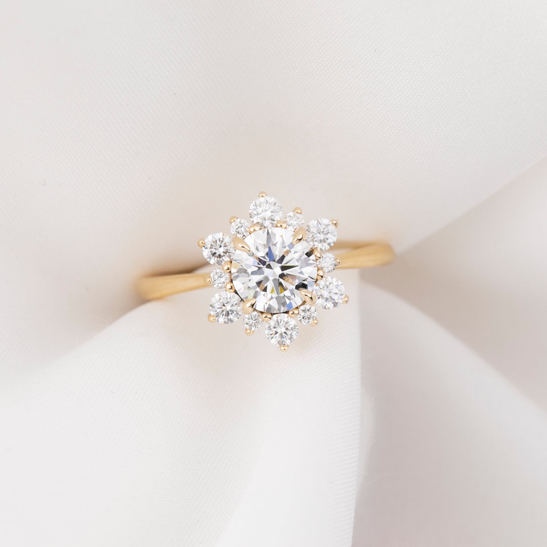 Amara Ring, 1.00ct Lab Diamond | IGI Certified