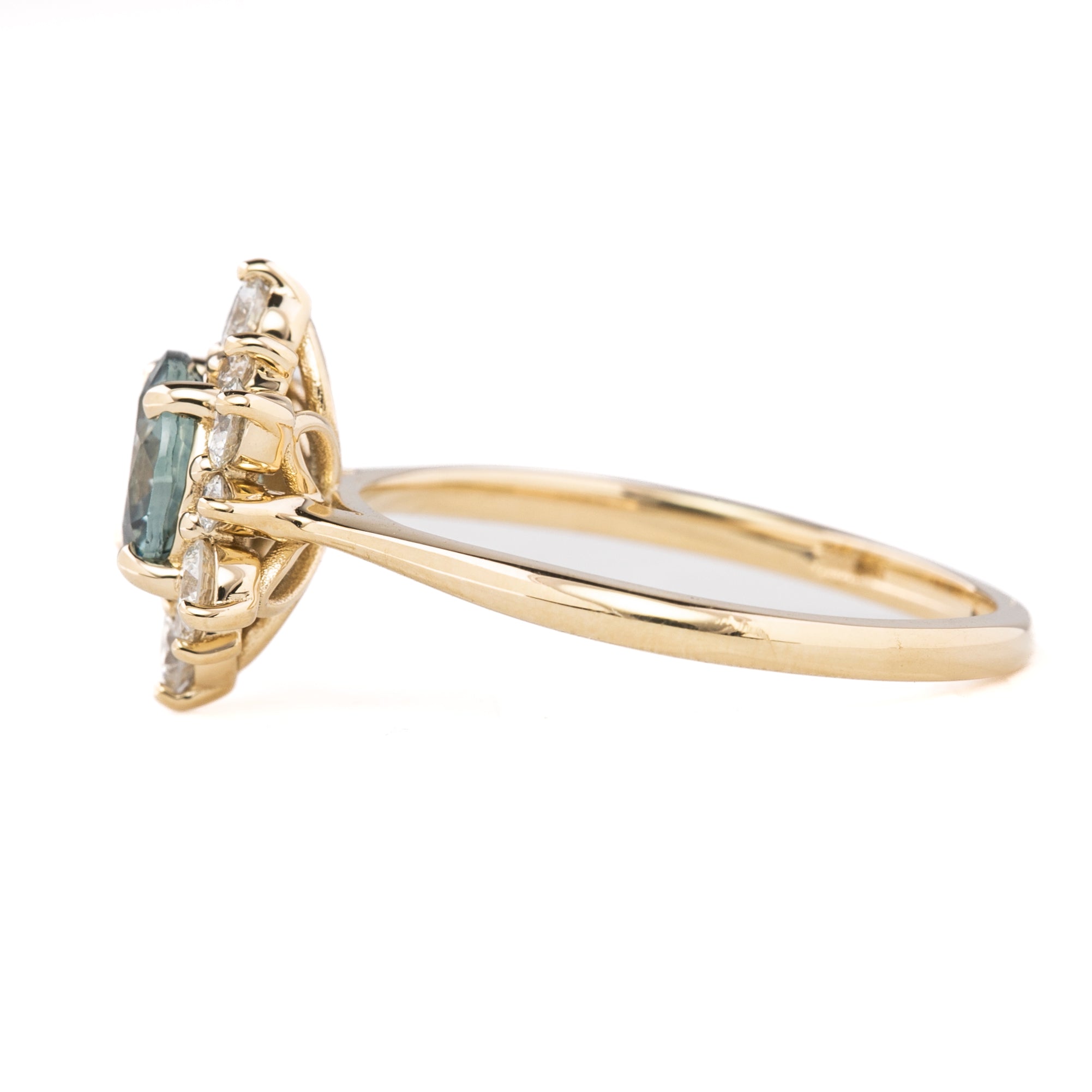 Amara Ring, 1.31ct Montana Sapphire