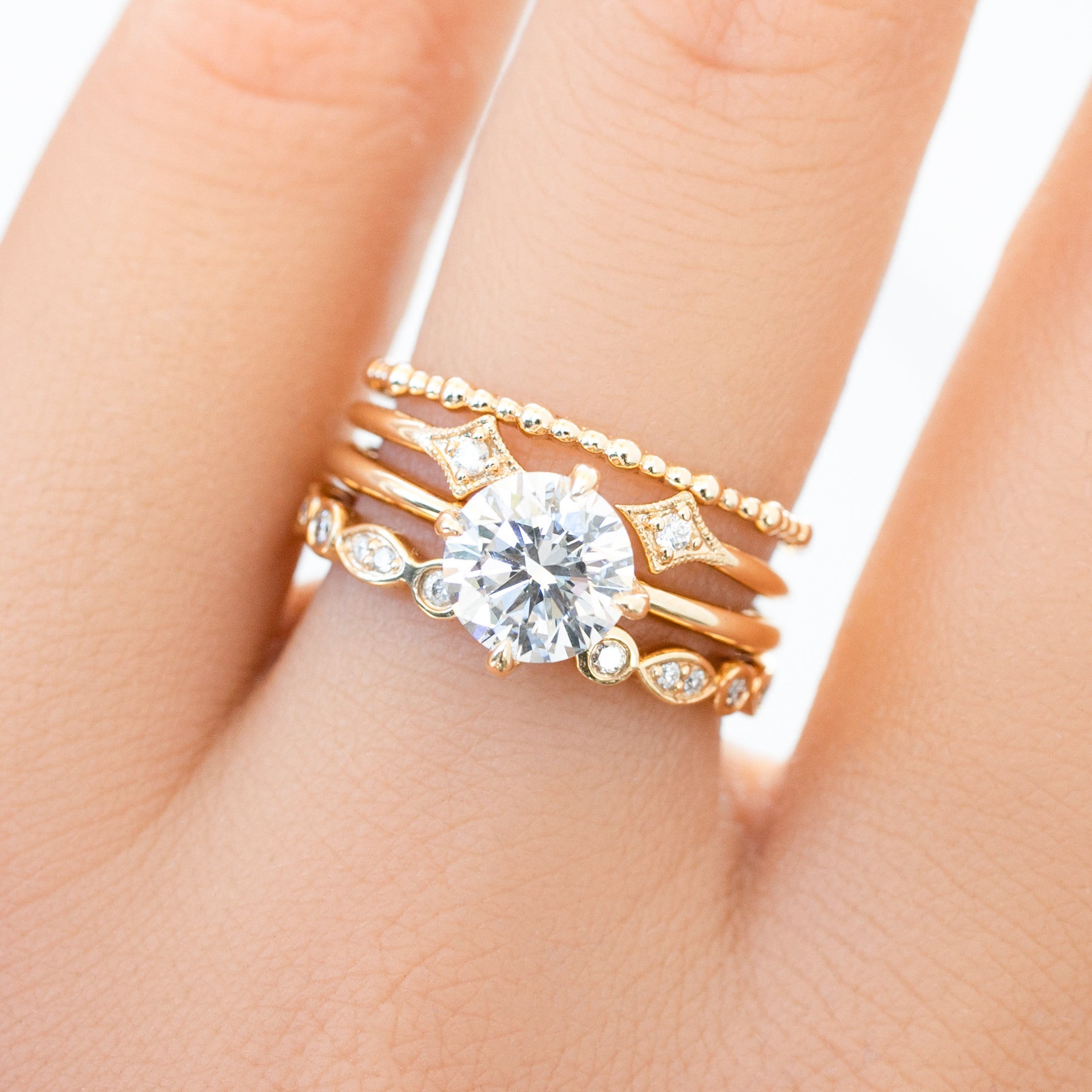 Alice Ring, 1.30ct Round Lab Diamond | IGI Certified