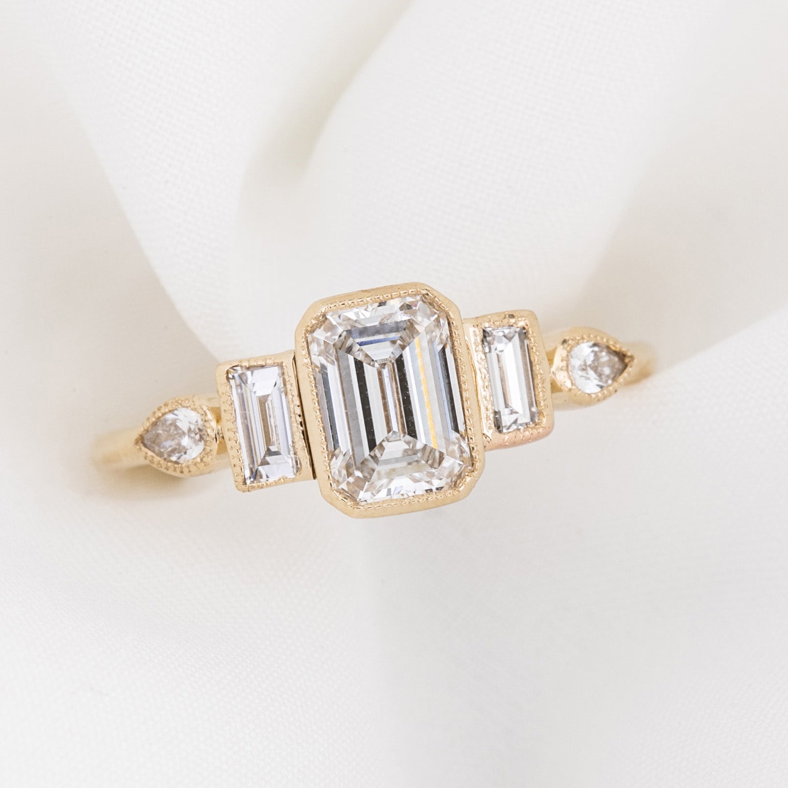 Edith Ring, 1.00ct Lab Diamond | IGI Certified