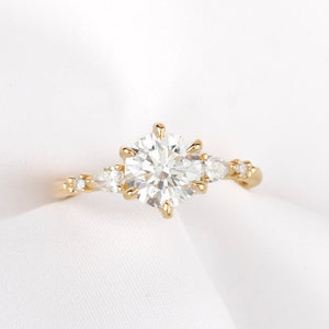 Estel Fleur Petal Ring, 1.30ct Lab Diamond | IGI Certified