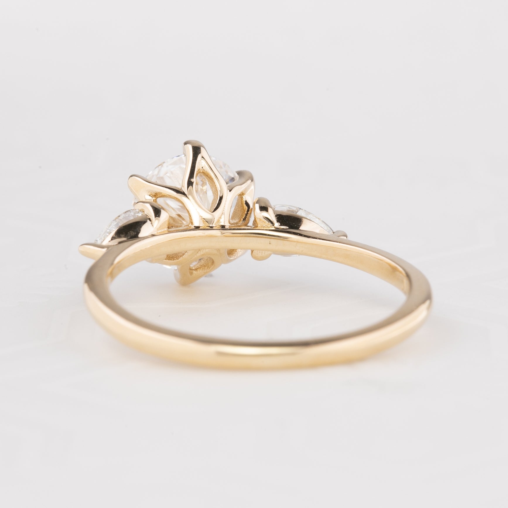 Claire Round Diamond Ring