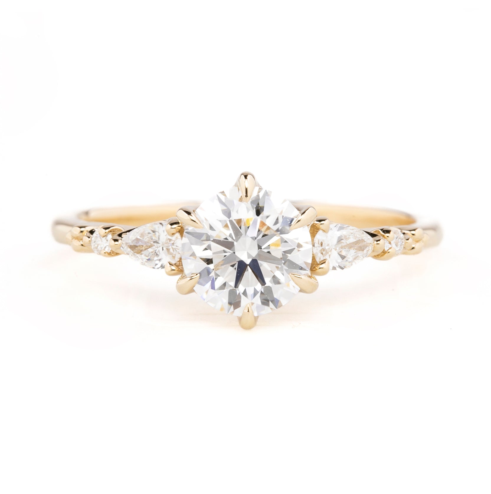 Estel Fleur Petal Ring, 1.00ct Lab Diamond | IGI Certified