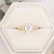 Estel Fleur Four Prongs Oval Diamond Ring