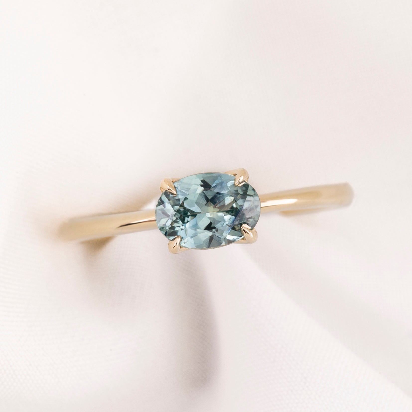 Sara Ring, 1.04ct Montana Sapphire, oval shape gemstone