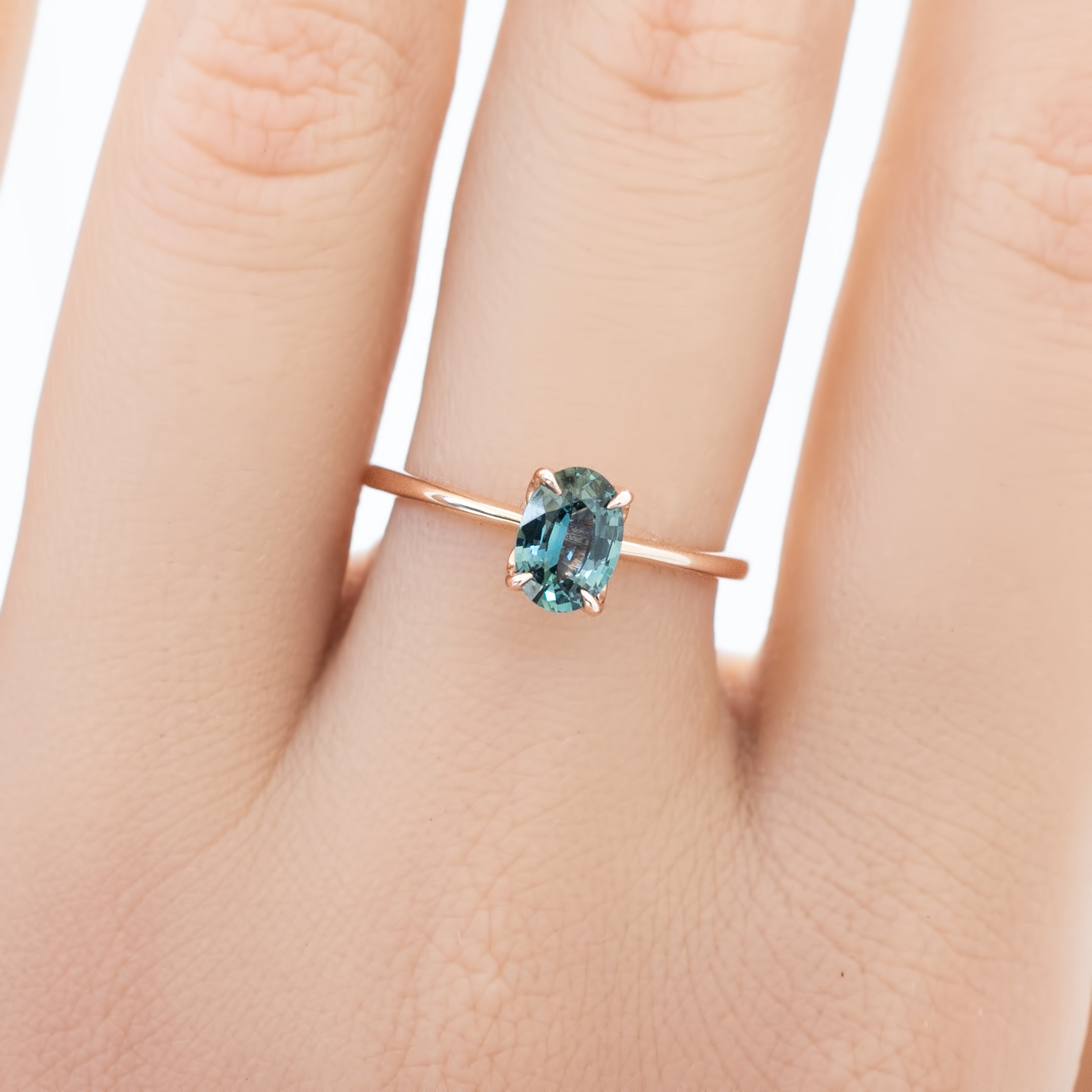 Sara Ring, 0.74ct Madagascar Sapphire, oval shape gemstone