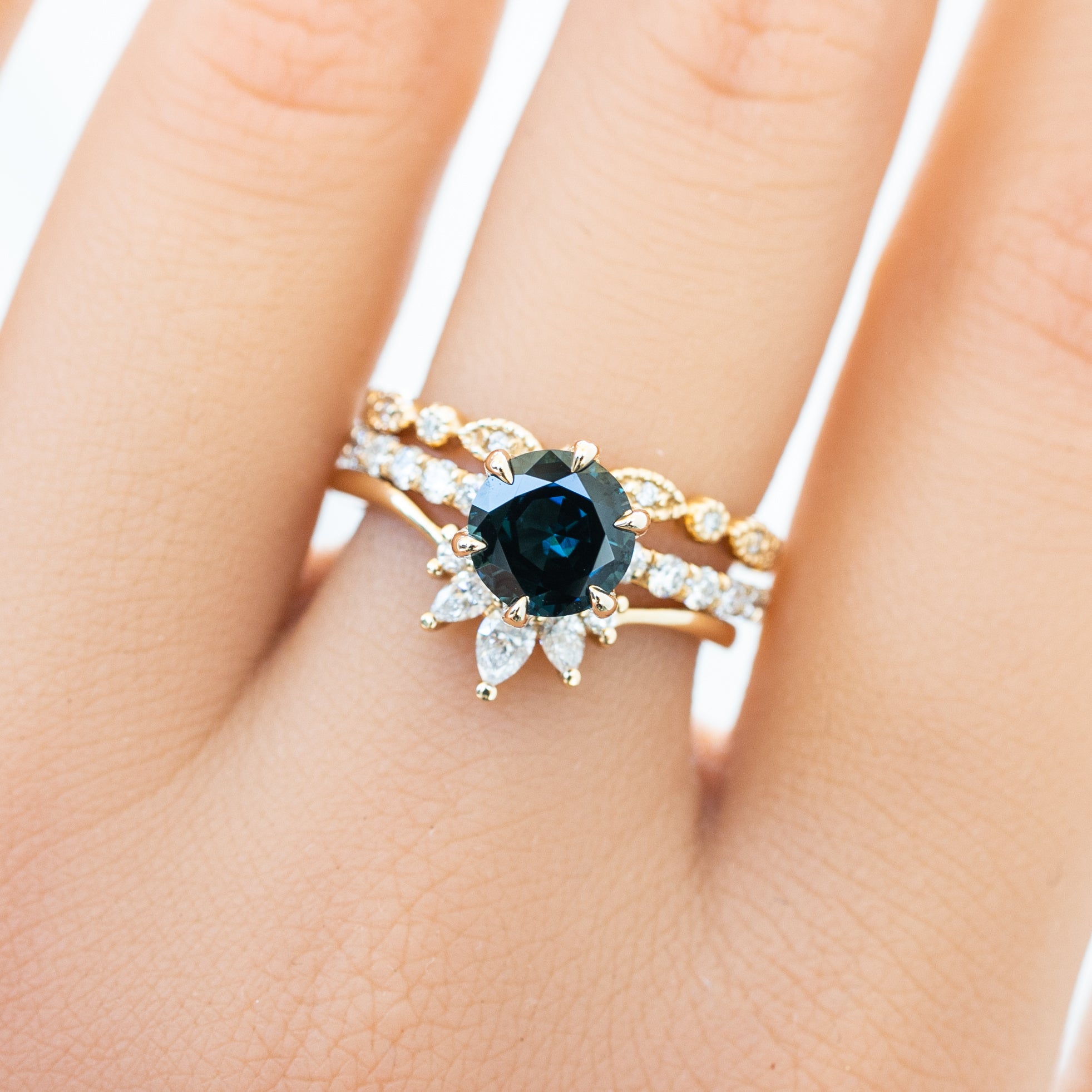 Maria Luxe Grand Ring, 1.58ct Queensland Sapphire