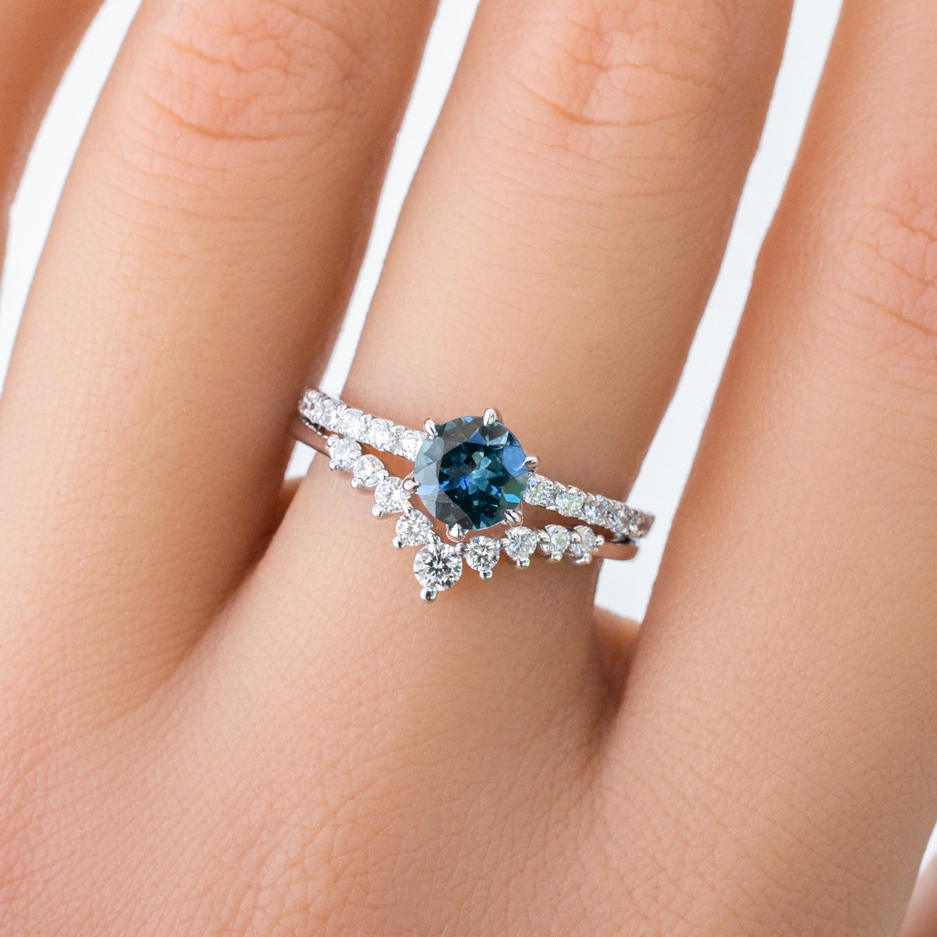 Maria Luxe Ring, 0.98ct Montana Sapphire