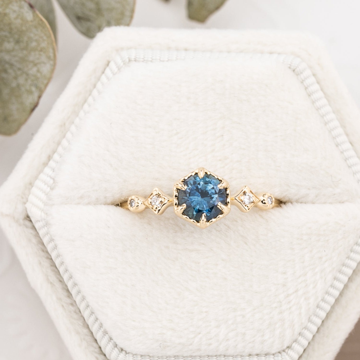 Stella Ring Montana Sapphire, 14K Yellow Gold