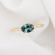 【即日配送】エミリーリング ・0.85ct・非加熱マダガスカル産ブルーグリーンサファイア・K14YG