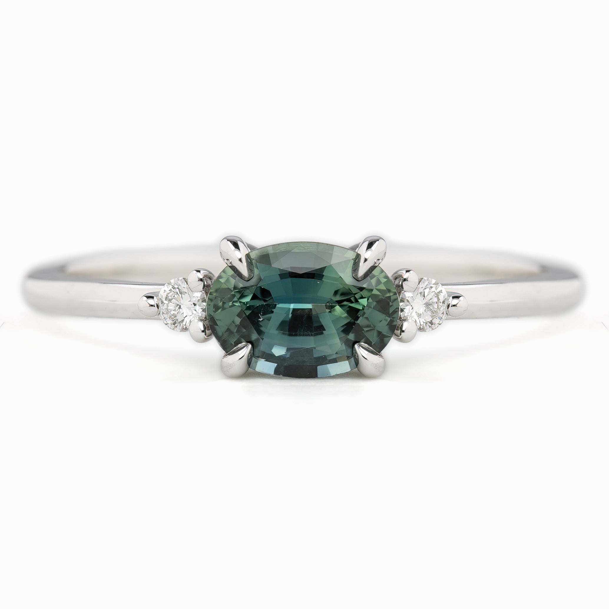 Emilie Ring, 0.97ct Madagascar Sapphire, oval shape gemstone