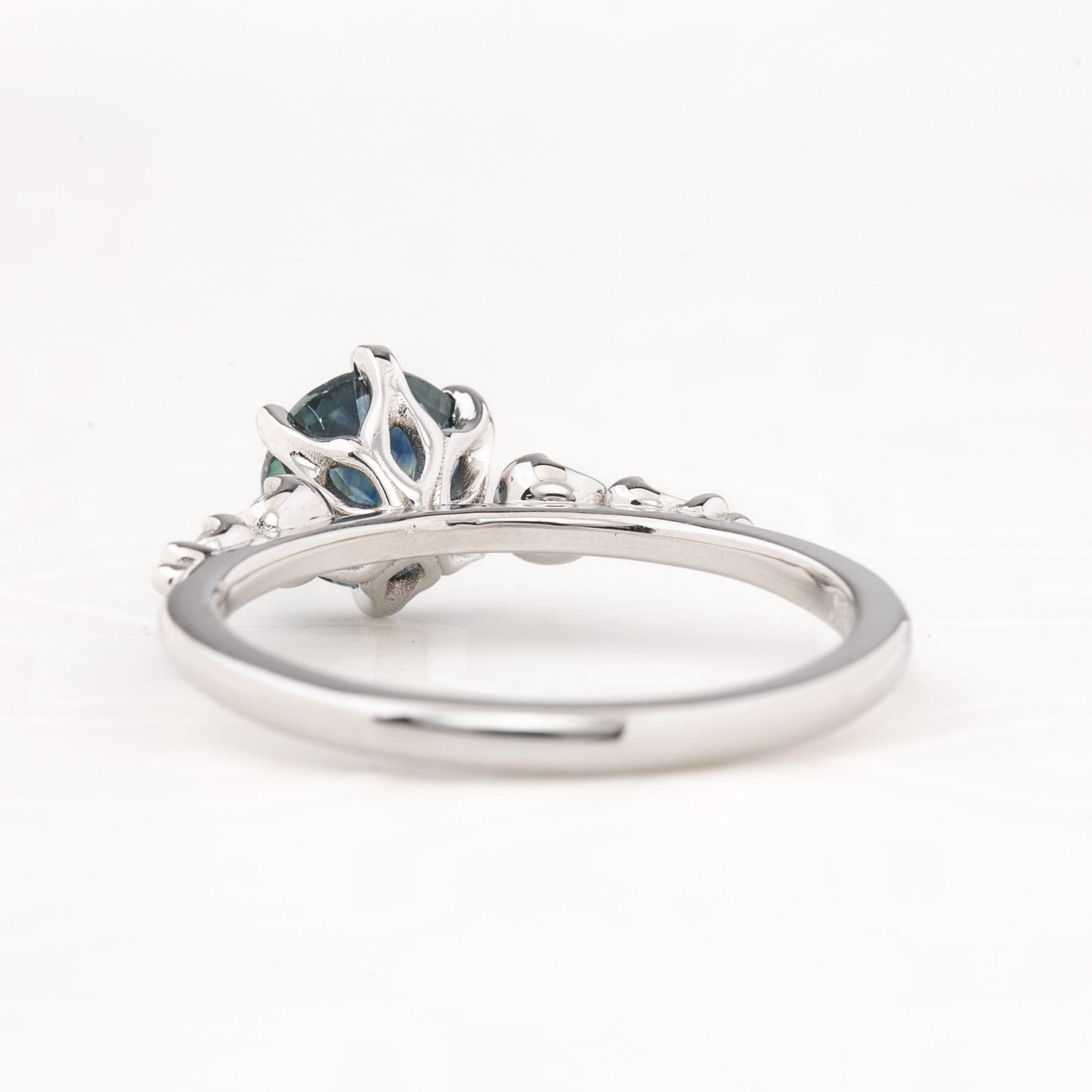 Estel Fleur Ring, 1.42ct Montana Sapphire