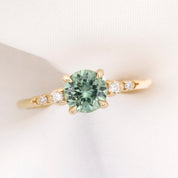 Estel Fleur 4-Prong Setting