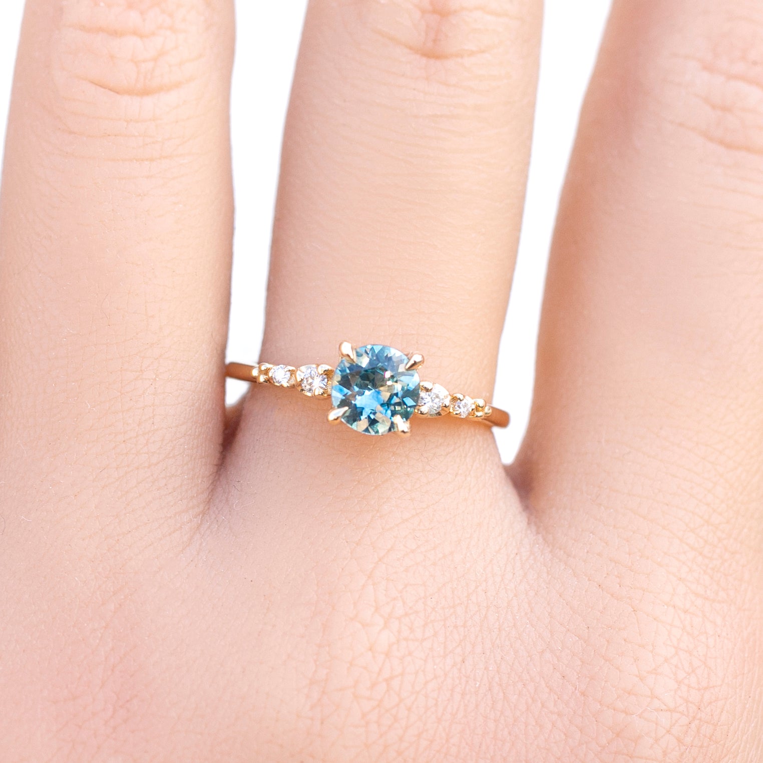 Estel Fleur Ring, 0.86ct Montana Sapphire