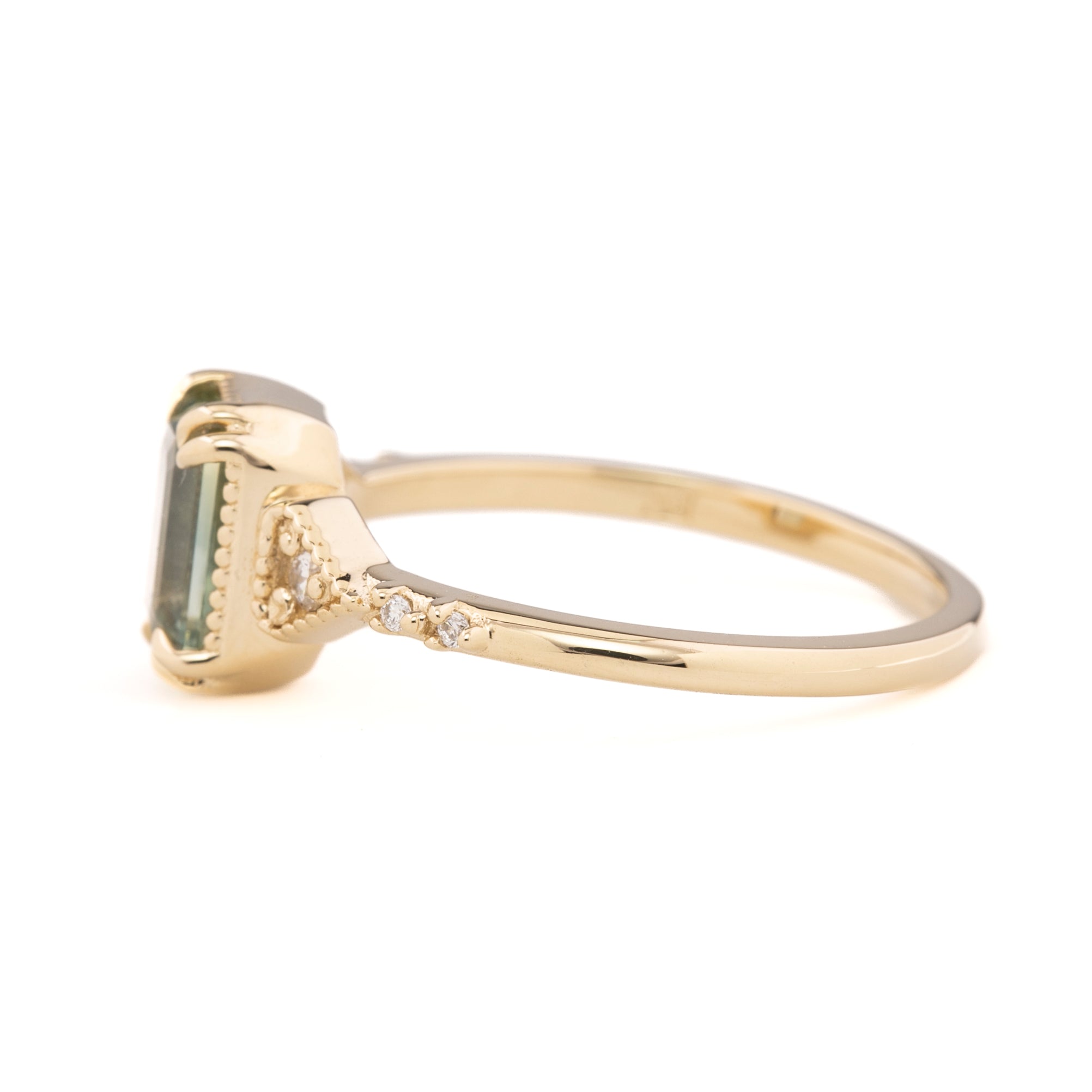 Agatha Ring, Green Sapphire