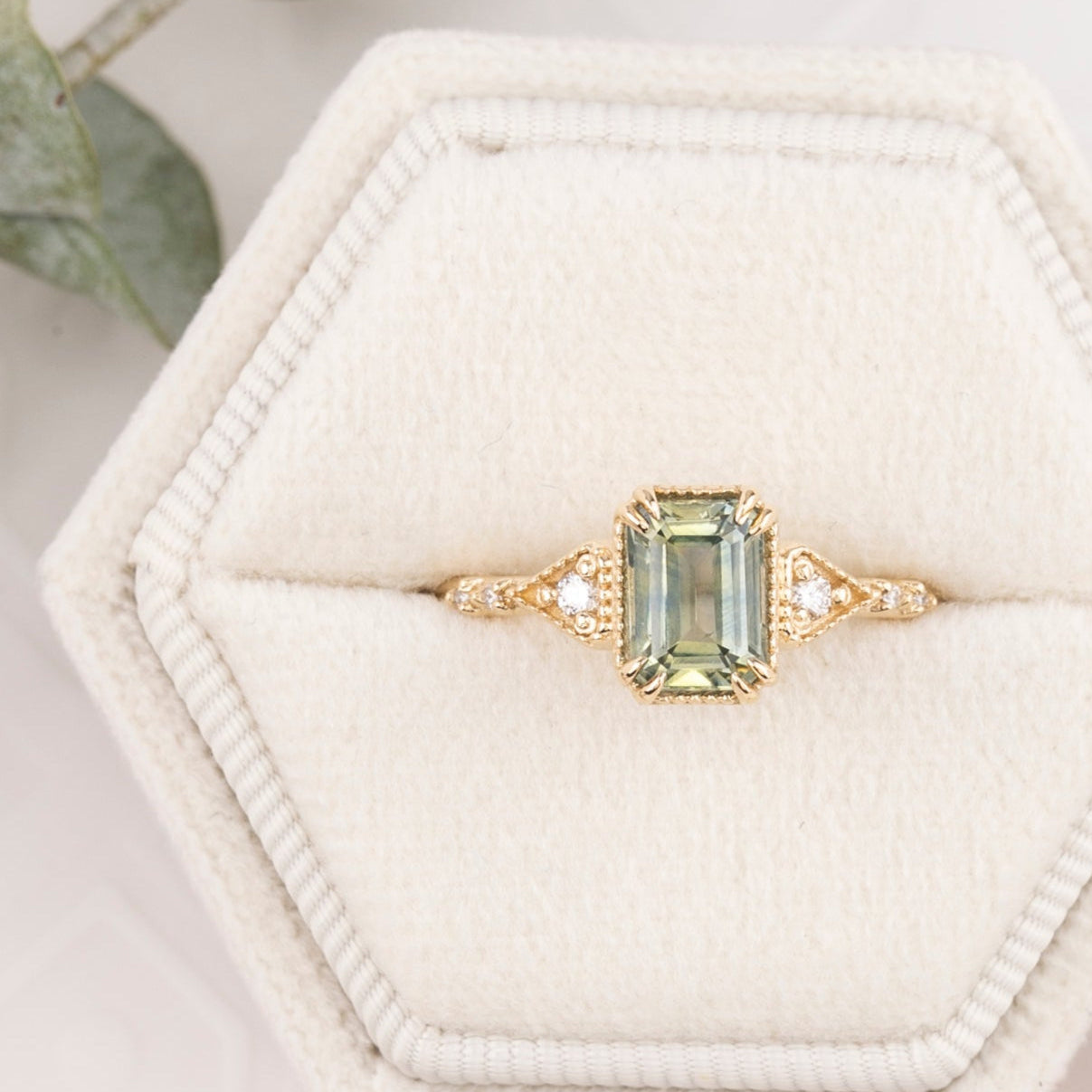 Agatha Ring, Green Sapphire
