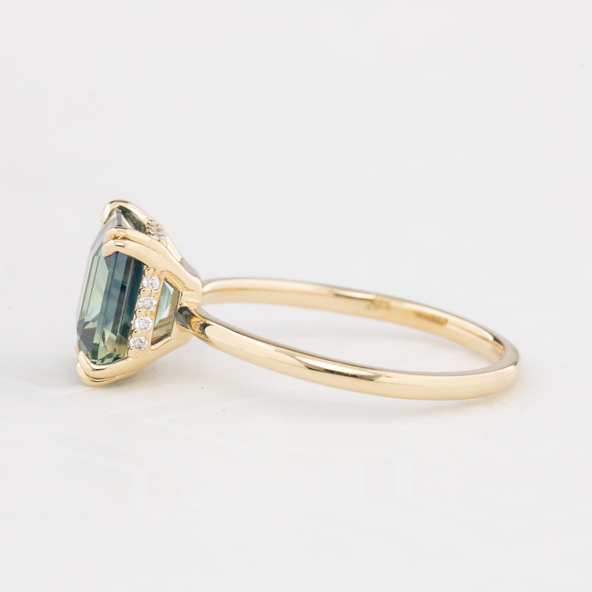 Athena Ring, 3.36ct Madagascar Sapphire