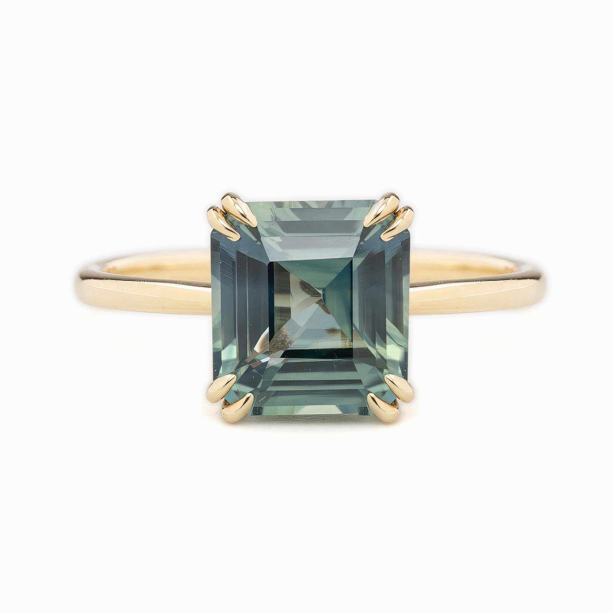 Athena Ring, 3.36ct Madagascar Sapphire
