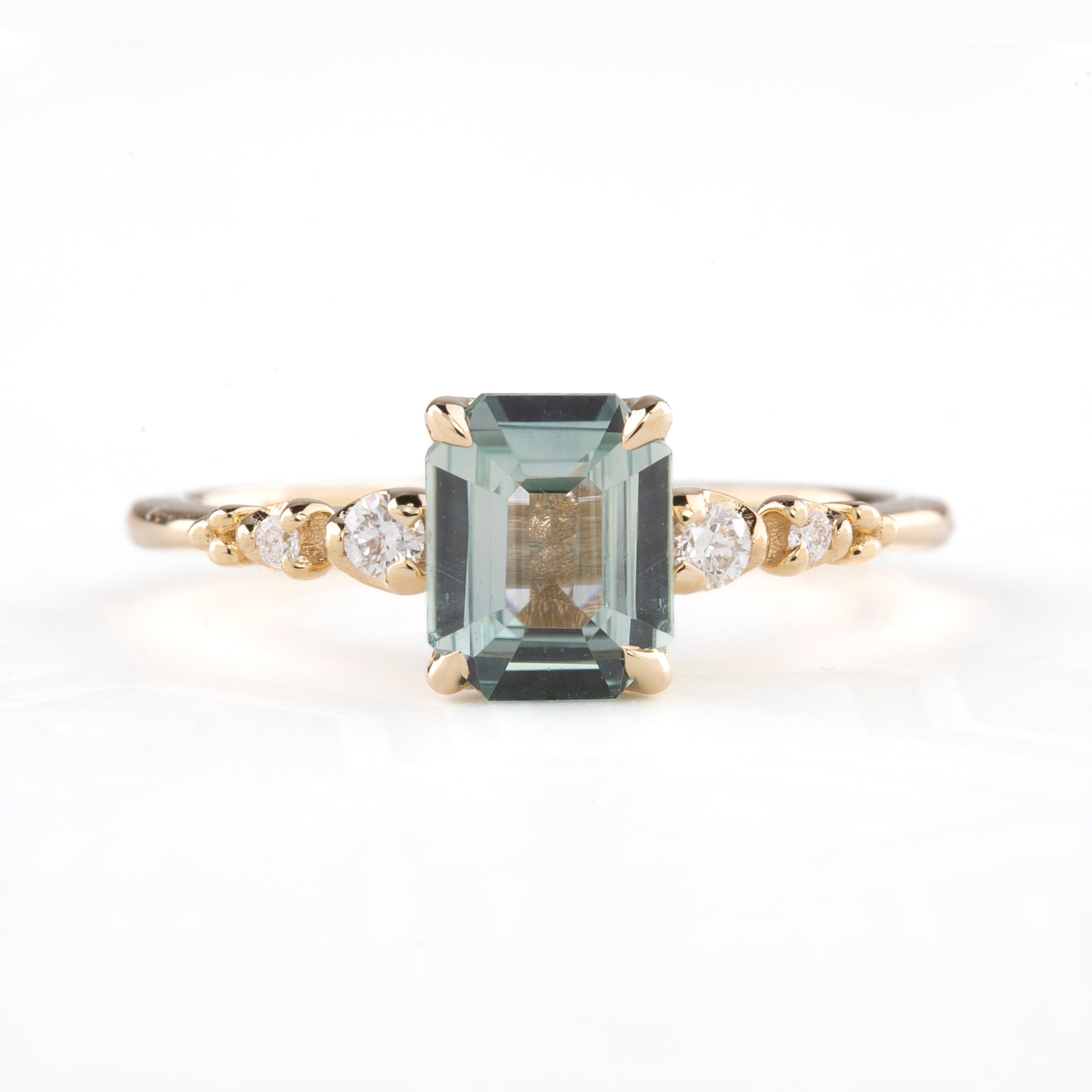 Estel Fleur Ring, 1.31ct Montana Sapphire
