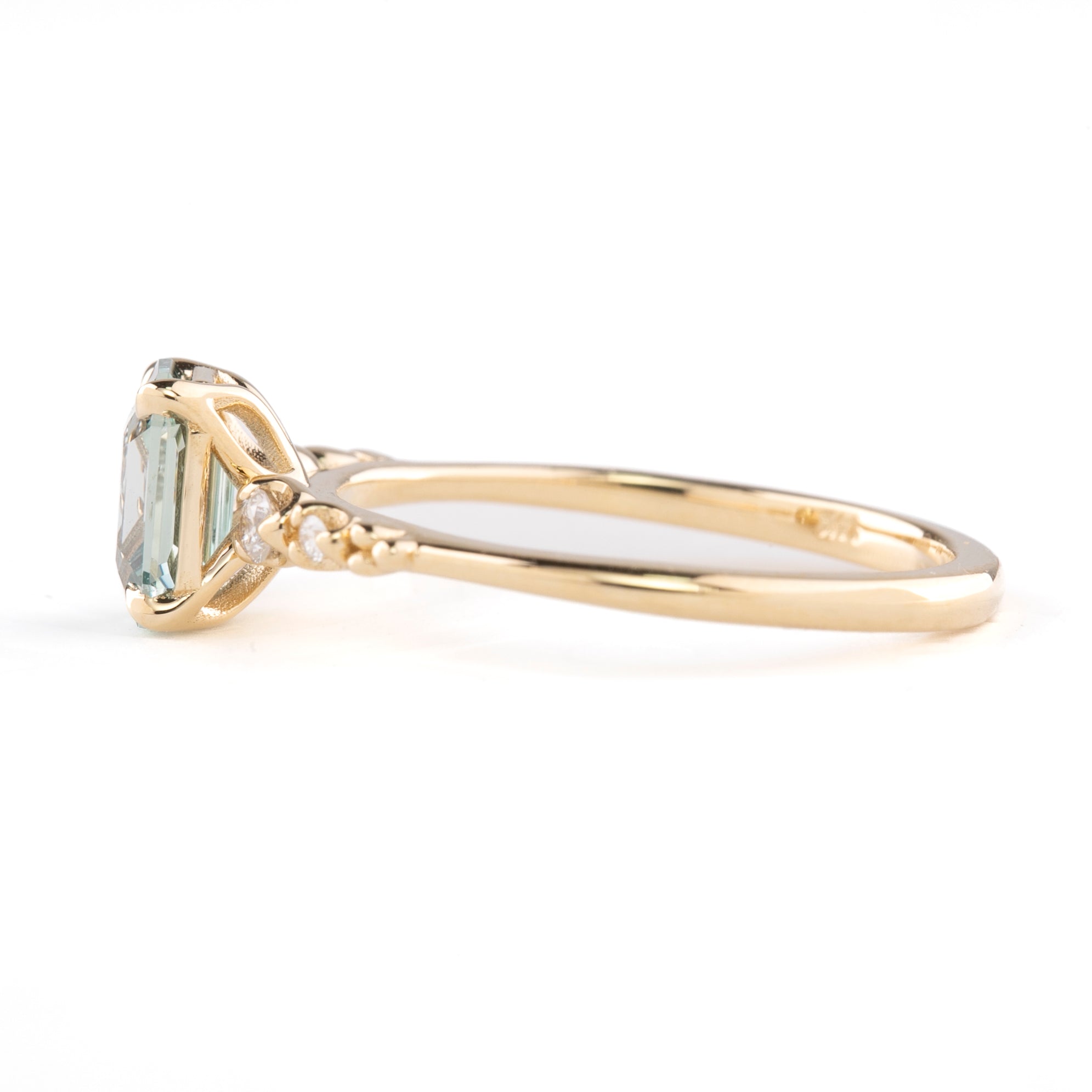 Estel Fleur Ring, 1.31ct Montana Sapphire